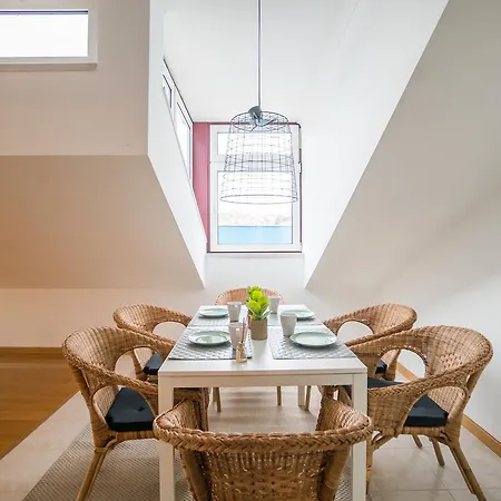 Downtown With Balcony And Parking Apartamento Lisboa